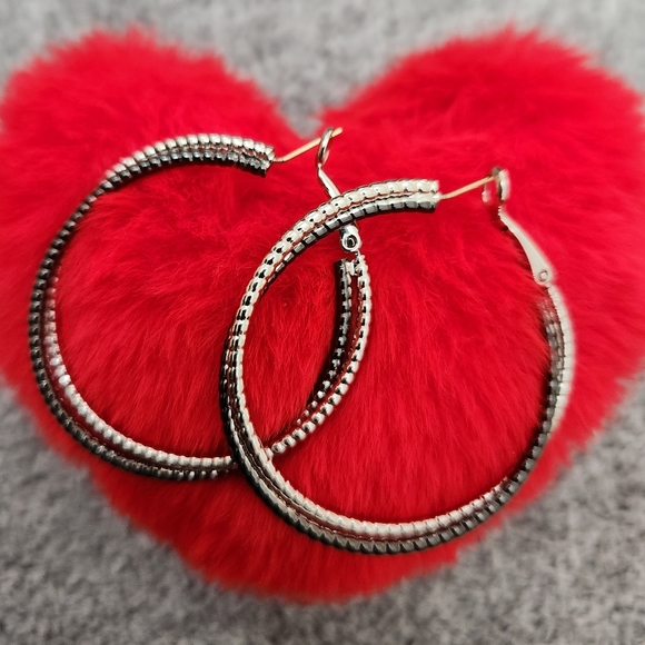 double hoop earrings *new - Picture 1 of 3